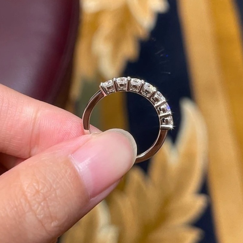Elegant 0.28/0.7 Carat Moissanite Ring, 925 Silver